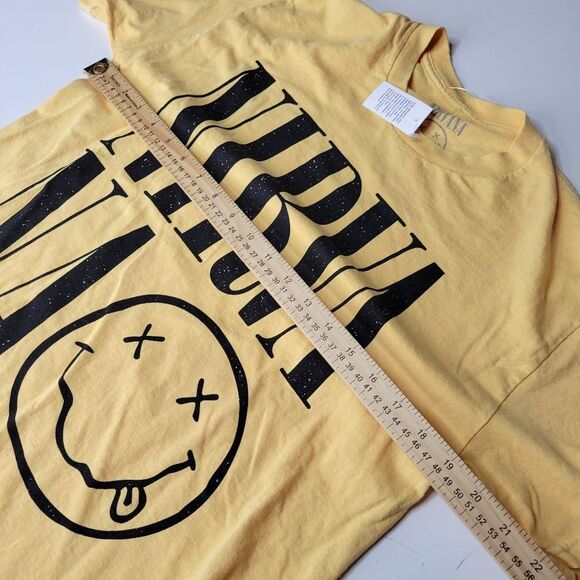 NEW NIRVANA M MEDIUM YELLOW SHORT SLEEVE COTTON TSHIRT NWT - Picture 3 of 6
